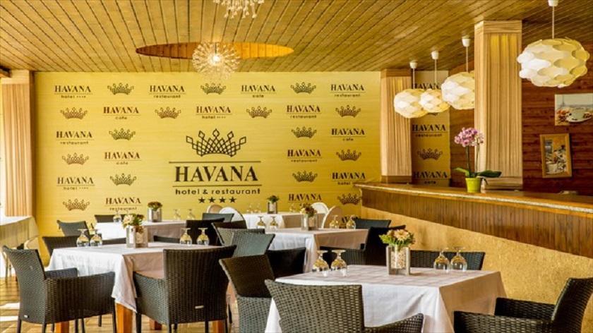 Hotel Complex Havana Тиргу-Окна Екстер'єр фото